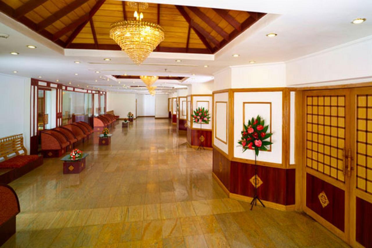 The Mascot Hotel - A Heritage Living Experience Тривандрум Экстерьер фото